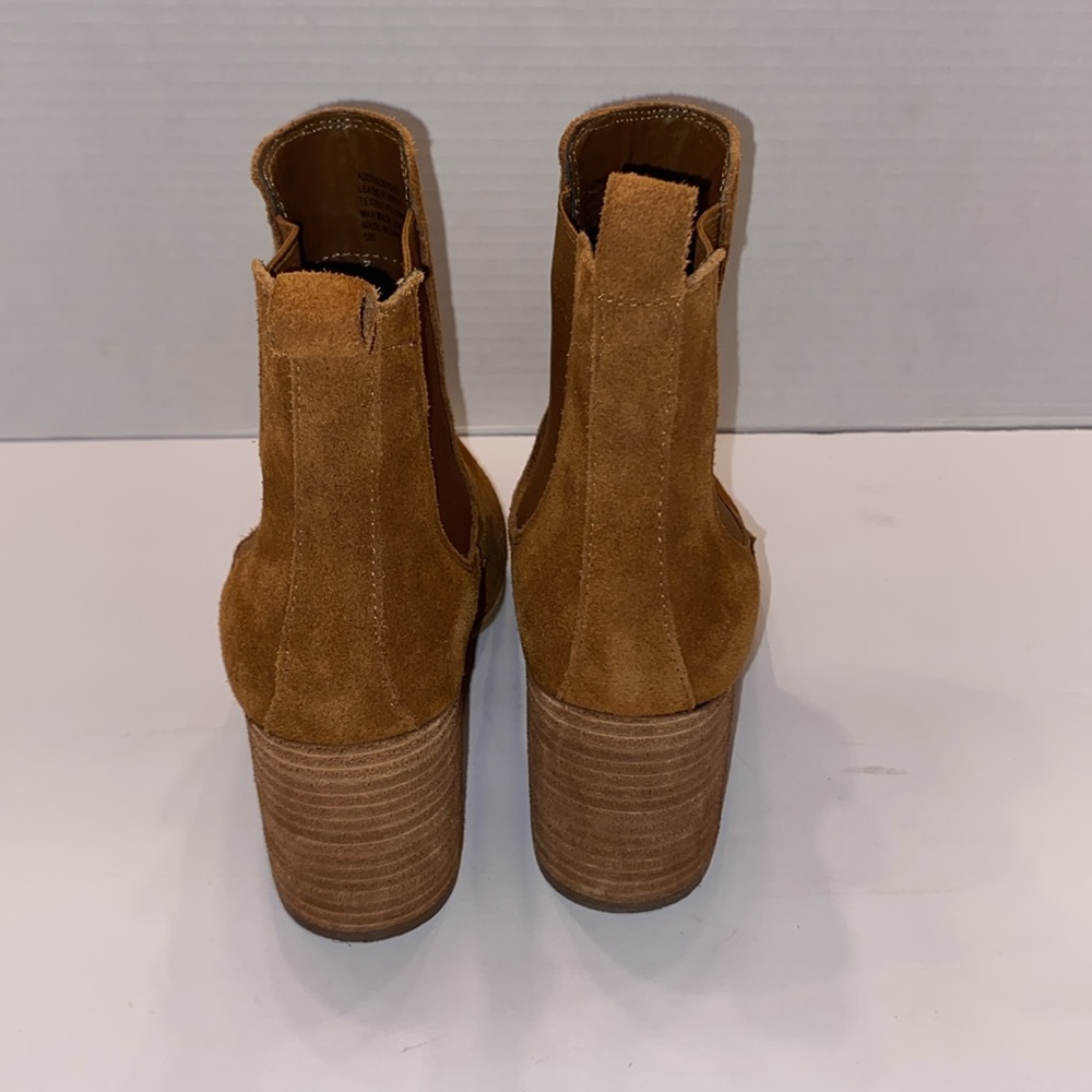 STEVE MADDEN, Style: ADDY, Leather Ankle Boots, Size: 6M, Color: Cognac - Picture 3 of 13